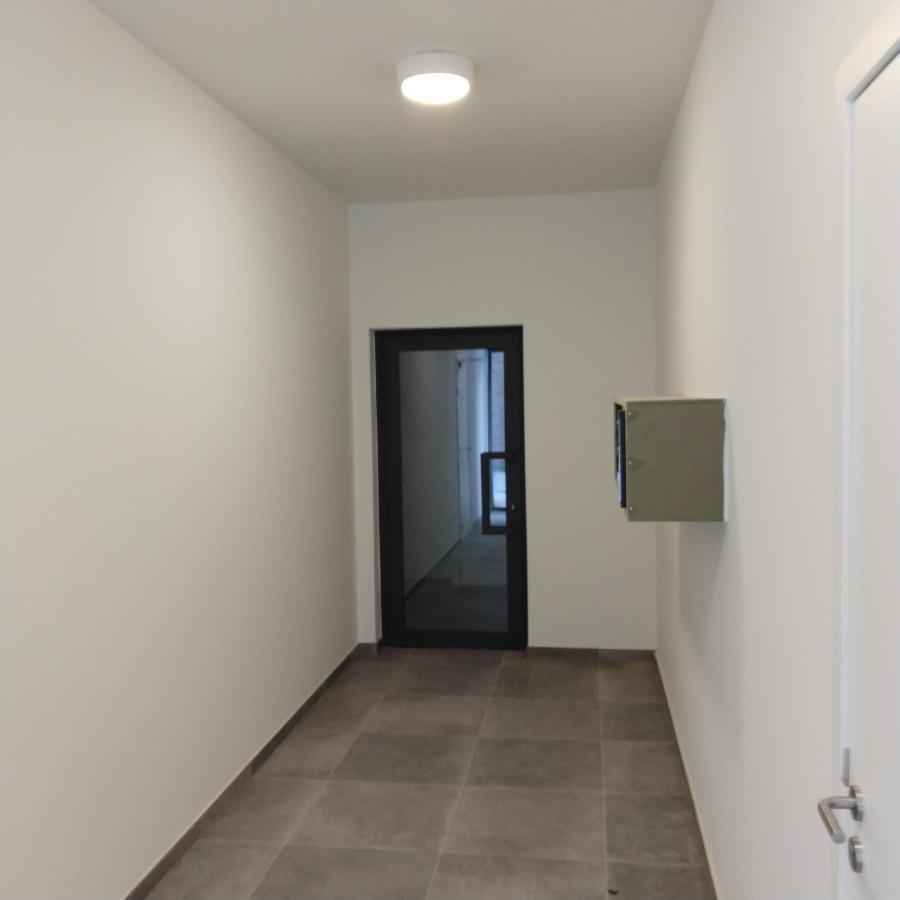 Studio Near Shopping K In K New Bright And Central Cortrique Exterior foto
